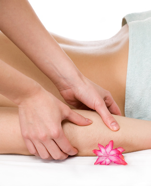 Massage doux pour stimuler la circulation lymphatique